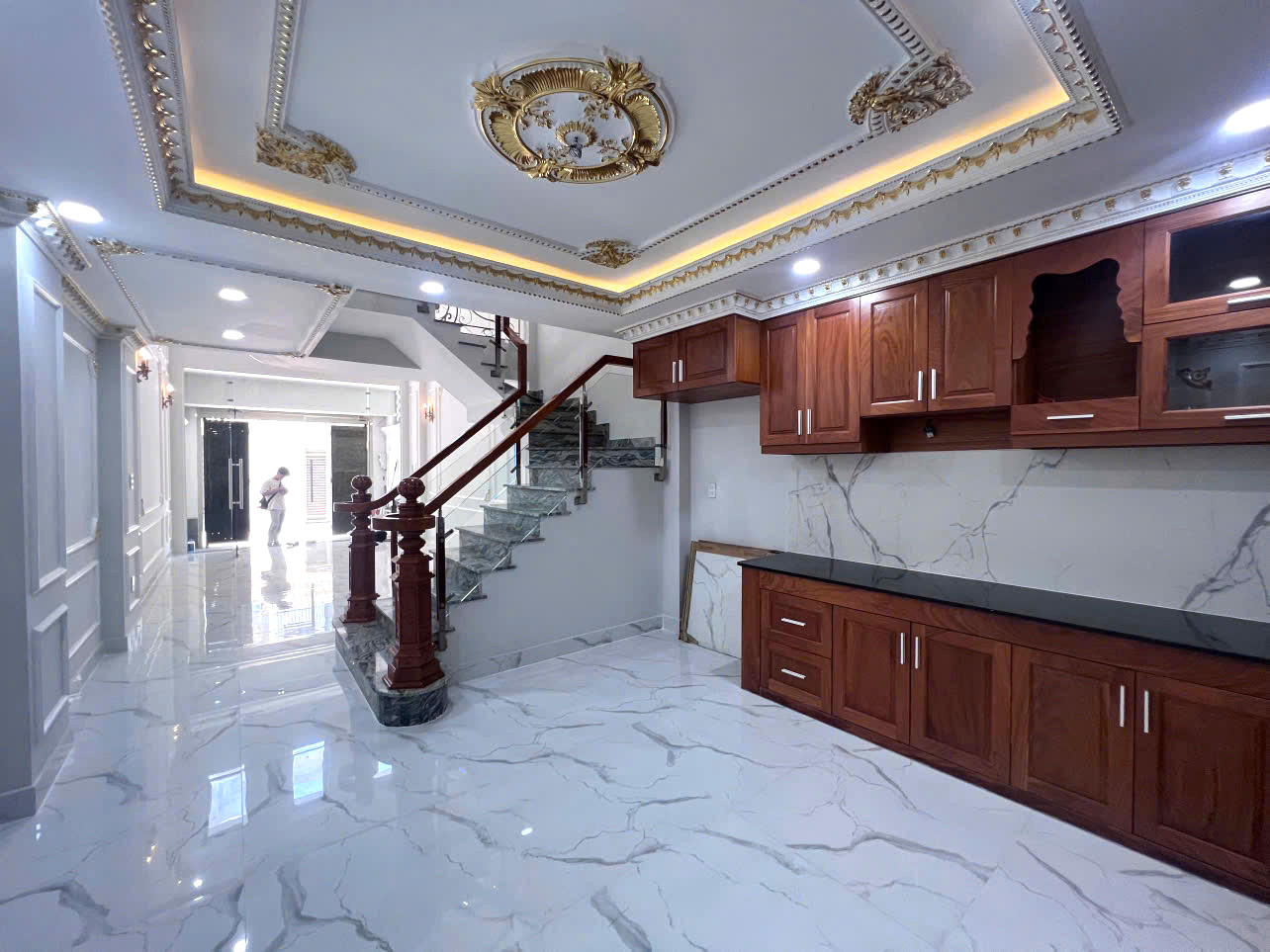 Siêu Phẩm Đẹp Lung Linh 5 Tầng 68m2 Gần Phạm Văn Đồng Linh Đông Thủ Đức Chỉ 8.7 tỷ Đẳng Cấp
