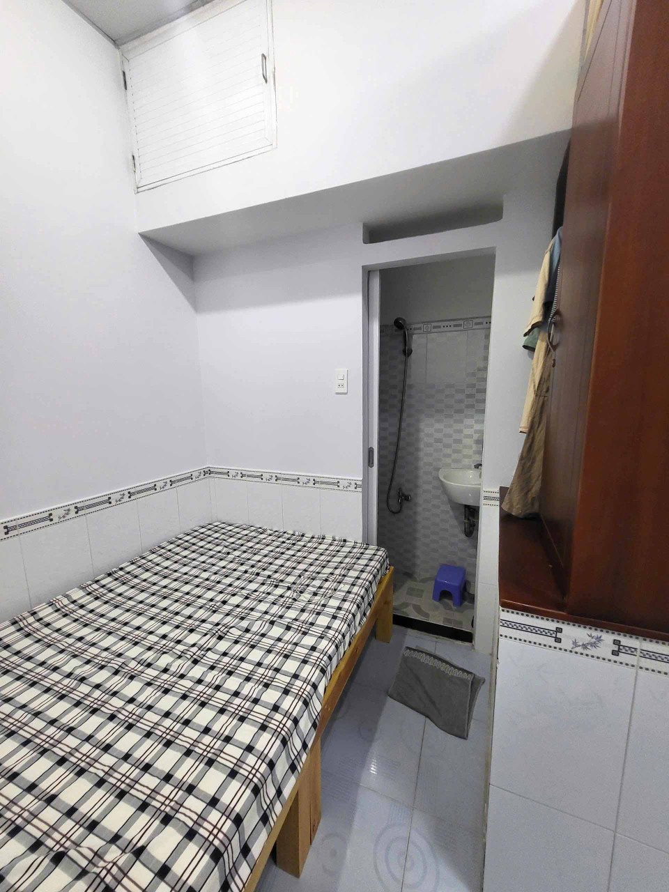 Bán Nhà Mới 3 Tầng Full Nội Thất, Hẻm 4.5m, Gần Kha Vạn Cân - Giá Chỉ 2.6 Tỷ (Linh Đông) SHR
