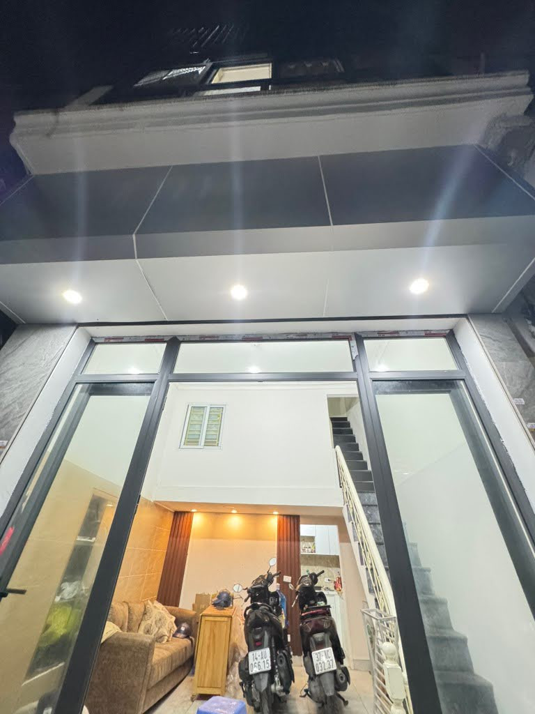 BÁN NHÀ PHỐ TÂN MAI 4 TẦNG, 3 PN - HOÀNG MAI, HÀ NỘI - GIÁ 4 TỶ - SỔ ĐỎ CHÍNH CHỦ