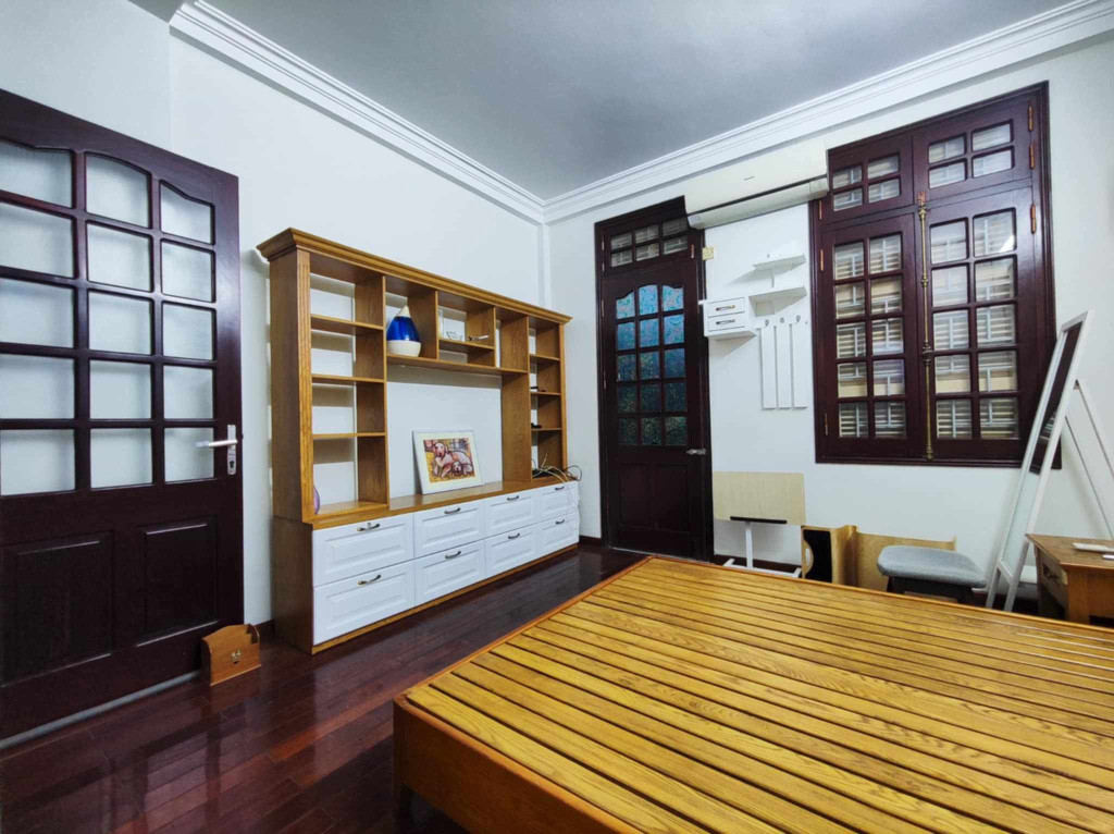CHO THUÊ NHÀ RIÊNG PHỐ ÔNG ÍCH KHIÊM, BA ĐÌNH, 43M2, 5T, FULL ĐỒ, GẦN Ô TÔ, GẦN PHỐ