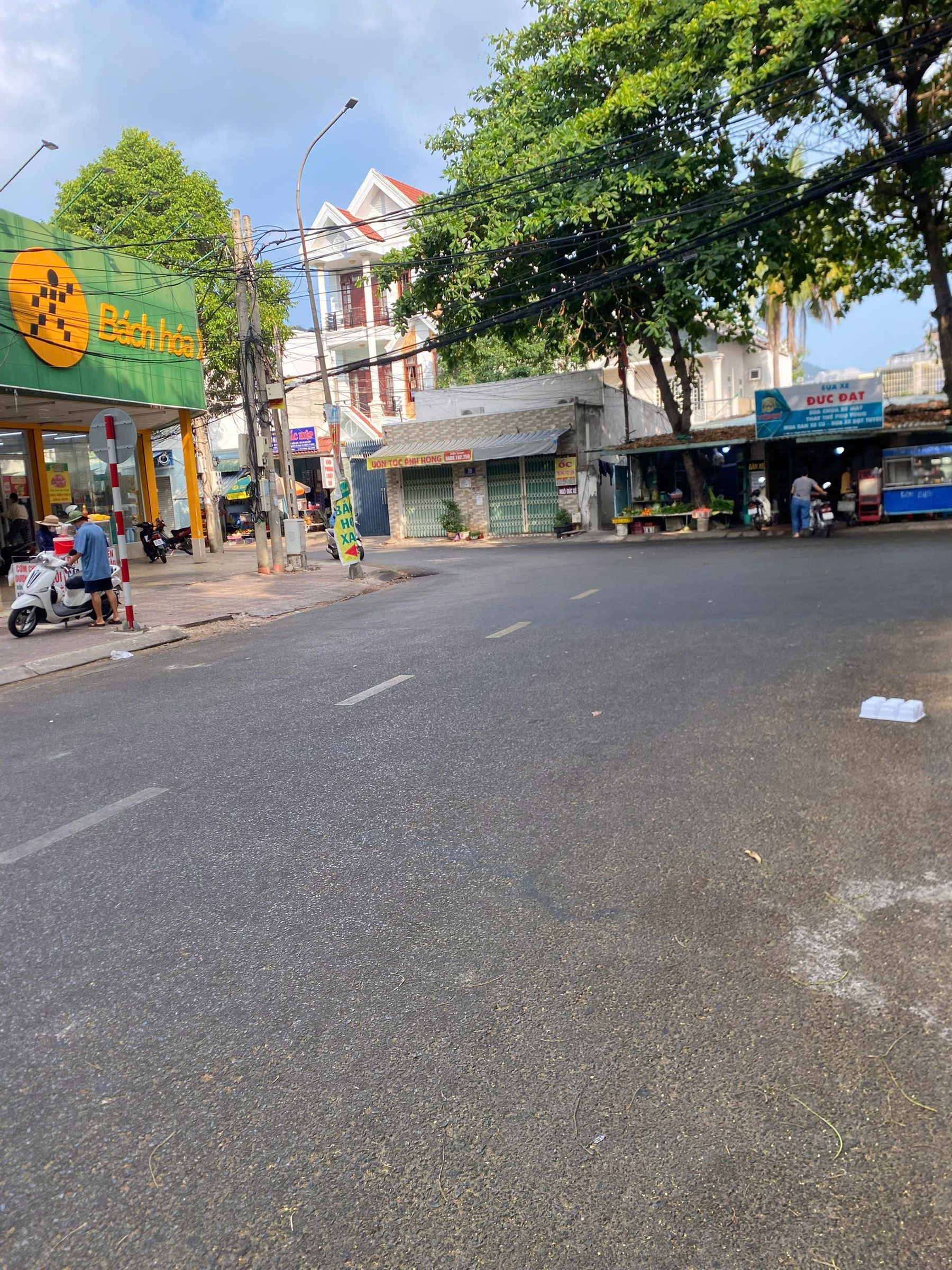 🏡 BÁN NHÀ MẶT TIỀN 1 TRỆT 2 LẦU - KHU TRUNG TÂM THƯƠNG MẠI, P7 VT – S=208M² – GIÁ CHỈ 21 TỶ