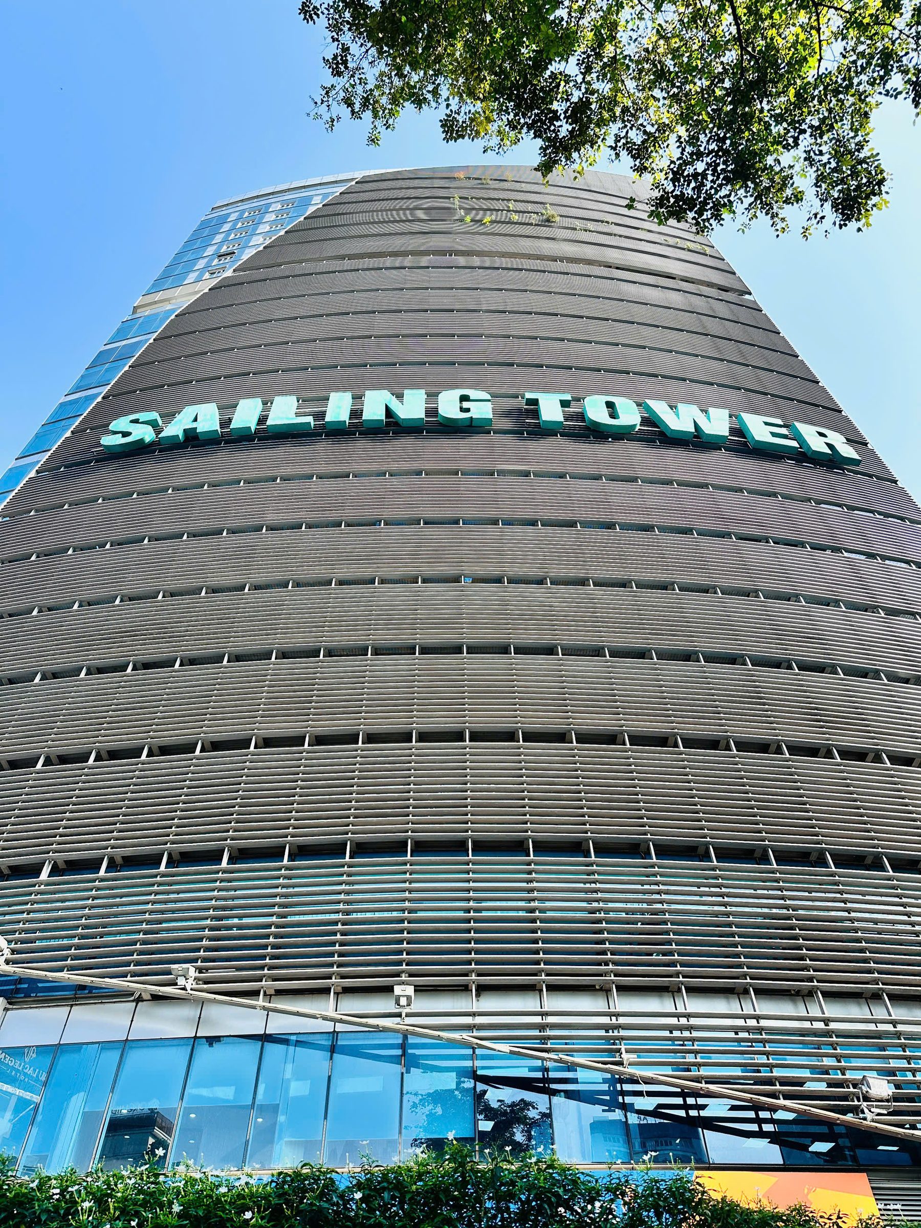 CHÍNH CHỦ BÁN GẤP CĂN HỘ tại TẦNG 18 - SAILING TOWER, PASTEUR, Q1, 90M2 (8.1x11) , NHỈNH 15 TỶ