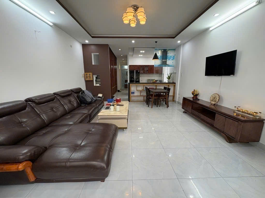 KINH DOANH - CHO THUÊ TUYỆT VỜI, CHỈ 2 PHÚT RA BÃI TẮM MỸ KHÊ MẶT TIỀN PHẠM CỰ LƯỢNG