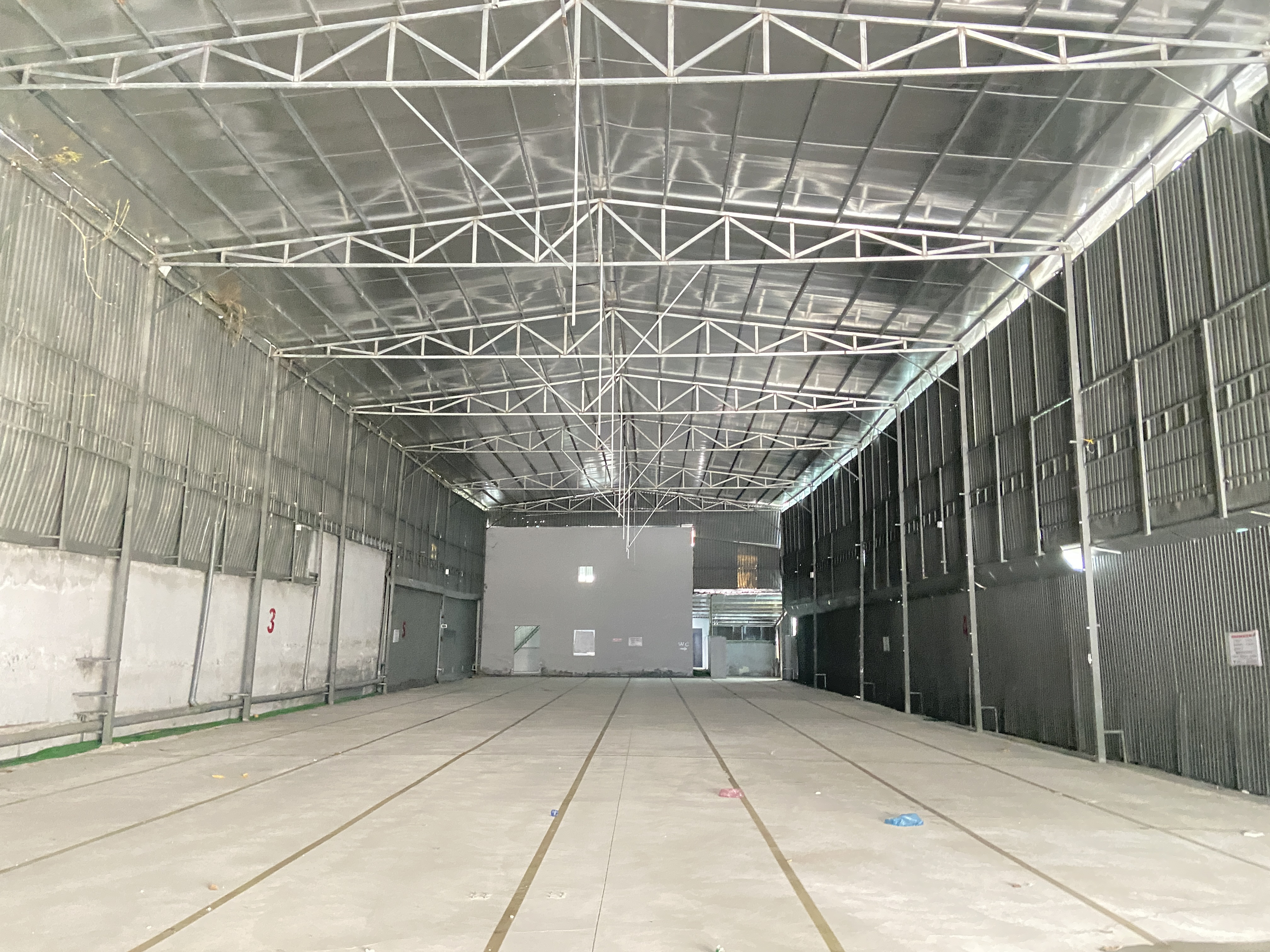 CHO THUÊ KHO MẶT TIỀN CÁCH TRUNG TÂM TPCT 3KM