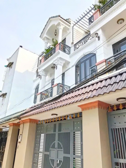 HXH 63m2 - Nội thất cao cấp - 4PN - Giá 7.5 tỷ - Phạm Hữu Lầu, Quận 7