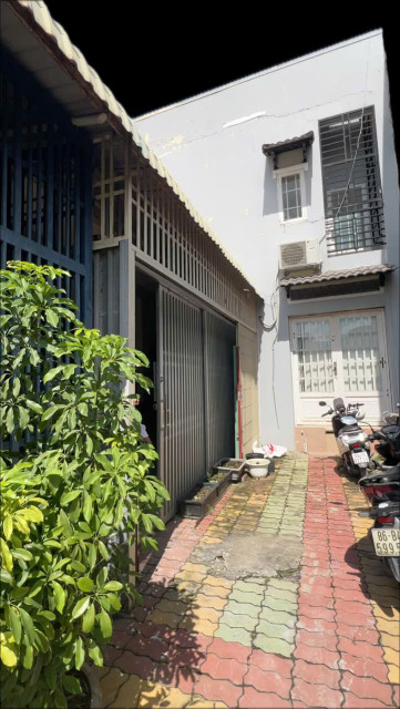 NHÀ BÁN PHẠM HỮU LẦU NHÀ BÈ 105M2 7,5TY