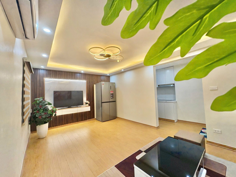 Bán căn hộ tập thể Trung Tự, Đống Đa, 90m2, căn góc 3 mặt thoáng, gần ngay phố