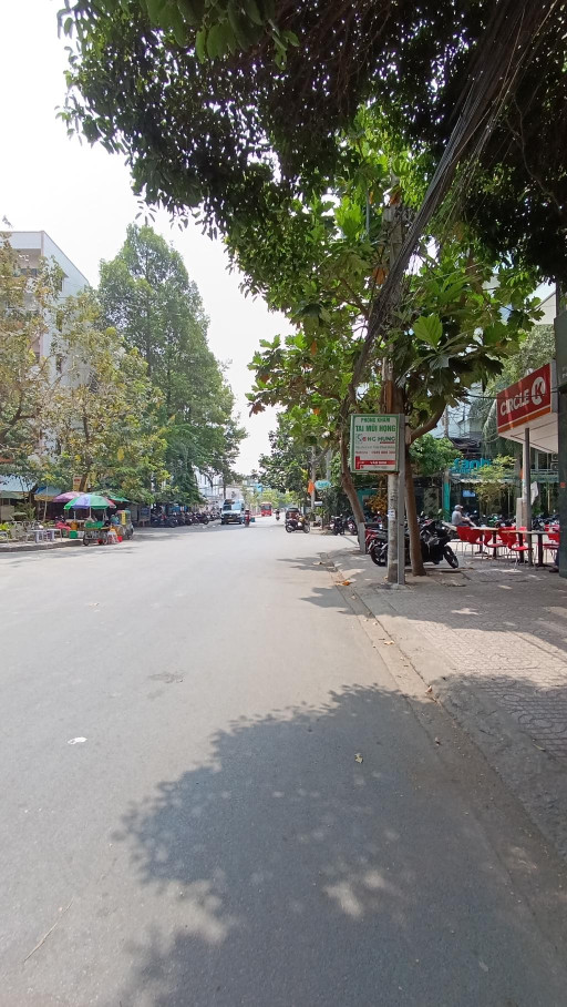 Bán nhà mặt tiền Phạm Nhữ Tăng, tặng nội thất, 6x18 chỉ 23 tỷ 5