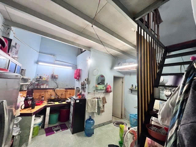 HẺM XE TẢI TRÁNH - NHÀ NÁT TIỆN XÂY MỚI , - TÂN PHÚ