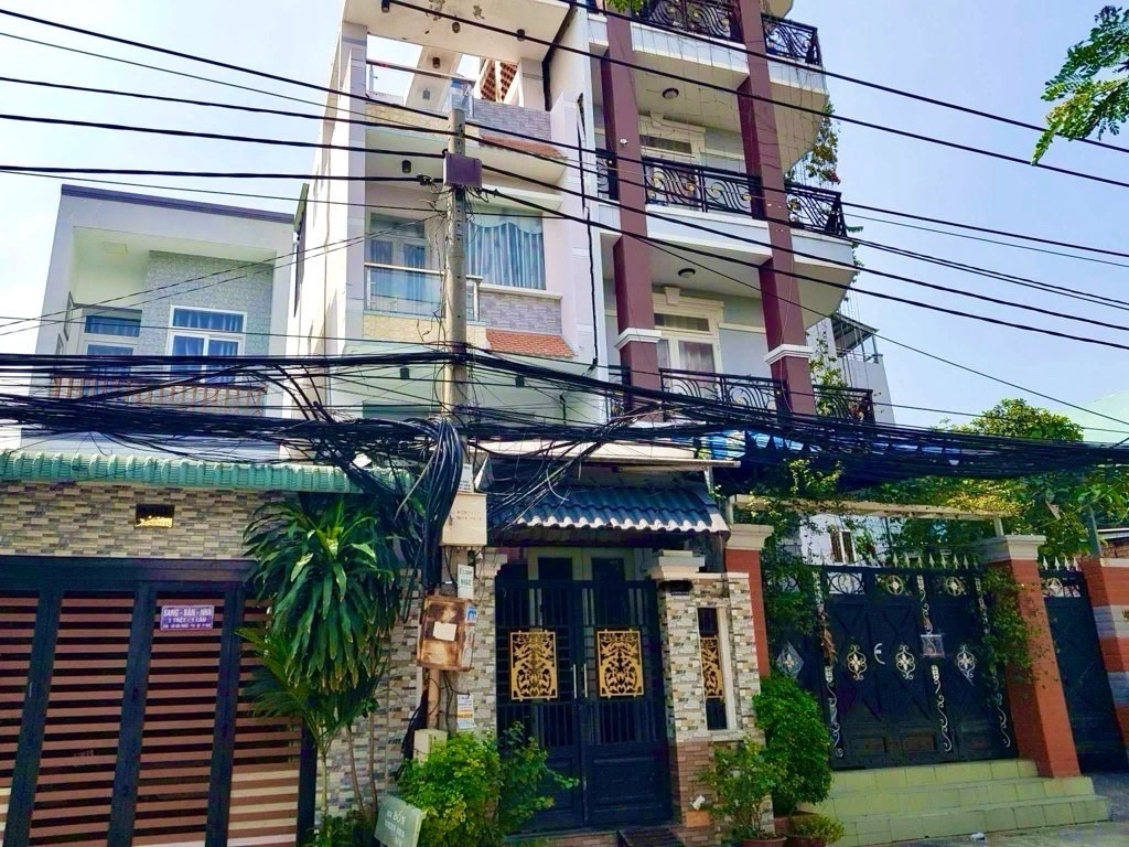 Bán gấp nhà MT Lưu Hữu Phước, P15 Q8. Dòng tiền cực tốt. DT100m2. Giá chỉ 7.5tỷ.