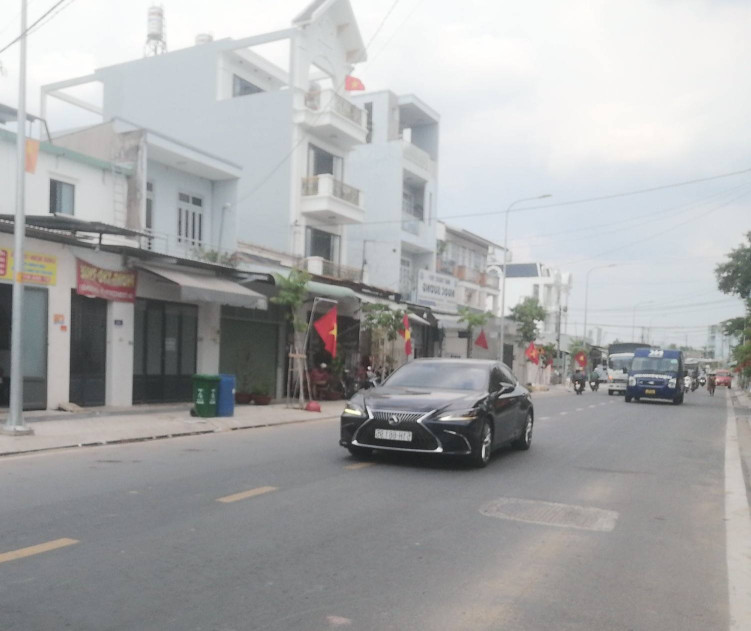 🔥🔥NHÀ SÂN VƯỜN 210M² FULL THỔ CƯ – 💰 GIÁ CHỈ 6,5 TỶ(CÒN TL)