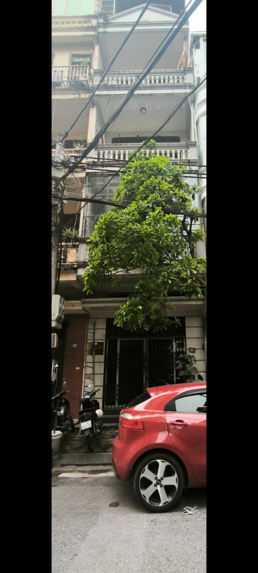 PHÂN LÔ VIP, Ô TÔ TRÁNH Ô BÀN CỜ - KINH DOANH - KHU VỰC DÂN TRÍ CAO - NHÀ ĐẸP DÂN XÂY, VIA HÈ RỘNG 2M - THÔNG HOÀNG QUỐC VIỆT - ĐẶNG THUỲ TRÂM - SỔ ĐỎ SẴN SÀNG GIAO DỊCH.