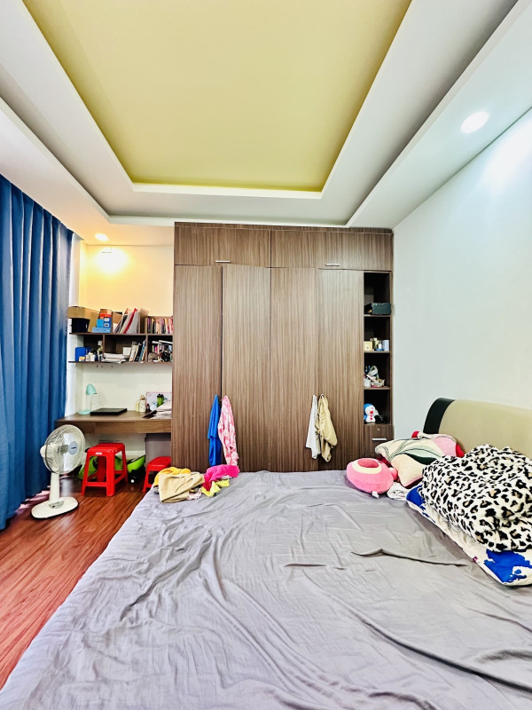 Bán nhà Phạm Văn Bạch, gần CÔNG VIÊN, DÂN TRÍ, 65m2, ngang 5M, NỞ HẬU 3 TẦNG, 3PN, 5,5 tỷ