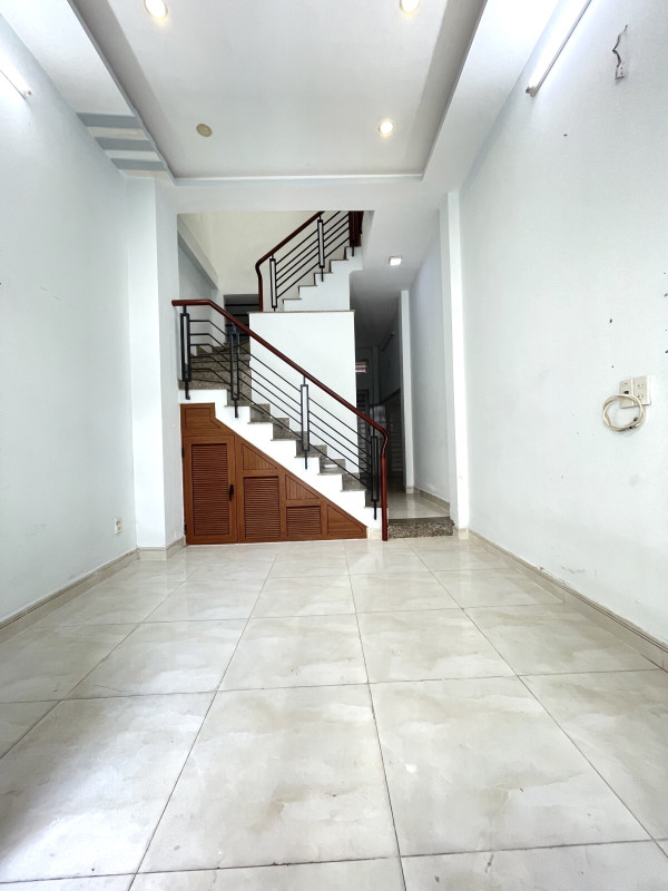 Bán nhà quận 6 - Ngay trung tâm hẻm xe hơi thông bàn cờ - 4.6 tỷ