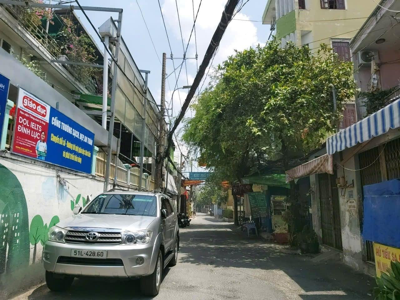 Bán nhà Gò Vấp, hẻm xe hơi Phạm Văn Chiêu, ngay Emart 2, 60M² x 4 tầng, 4Pn, hơn 6 tỷ TL