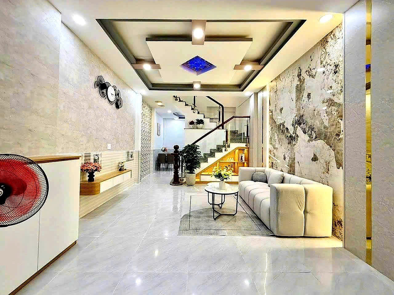 Nhà mới ngay phường 9, Gò Vấp 40m2, ngang 4m, chỉ hơn 4 T.Ỷ còn thương lượng