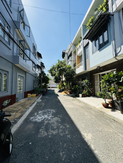 Bán nhà 3 TẦNG, 65M², PHẠM VĂN ĐỒNG, GÒ VẤP - 6.8 TỶ - SỔ HỒNG CHÍNH CHỦ