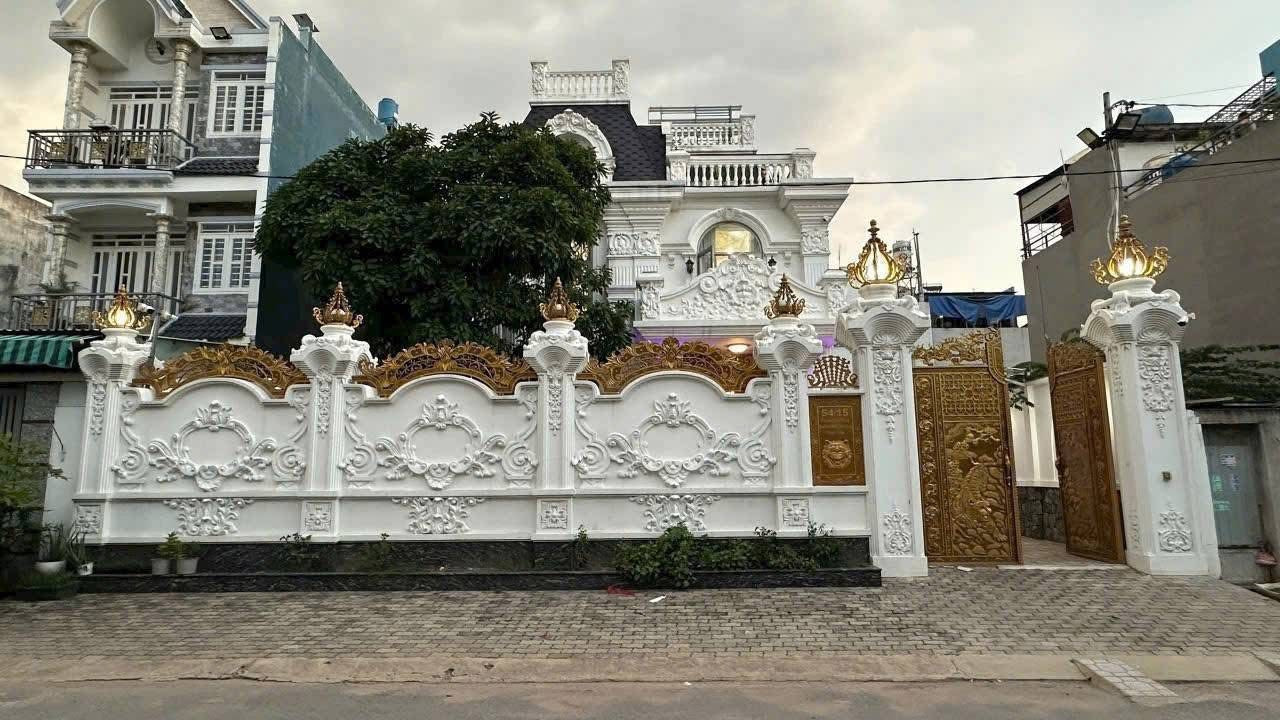 BÁN BIỆT THỰ ĐẸP PHẠM VĂN SÁNG – BÀ ĐIỂM – HÓC MÔN 15x20M