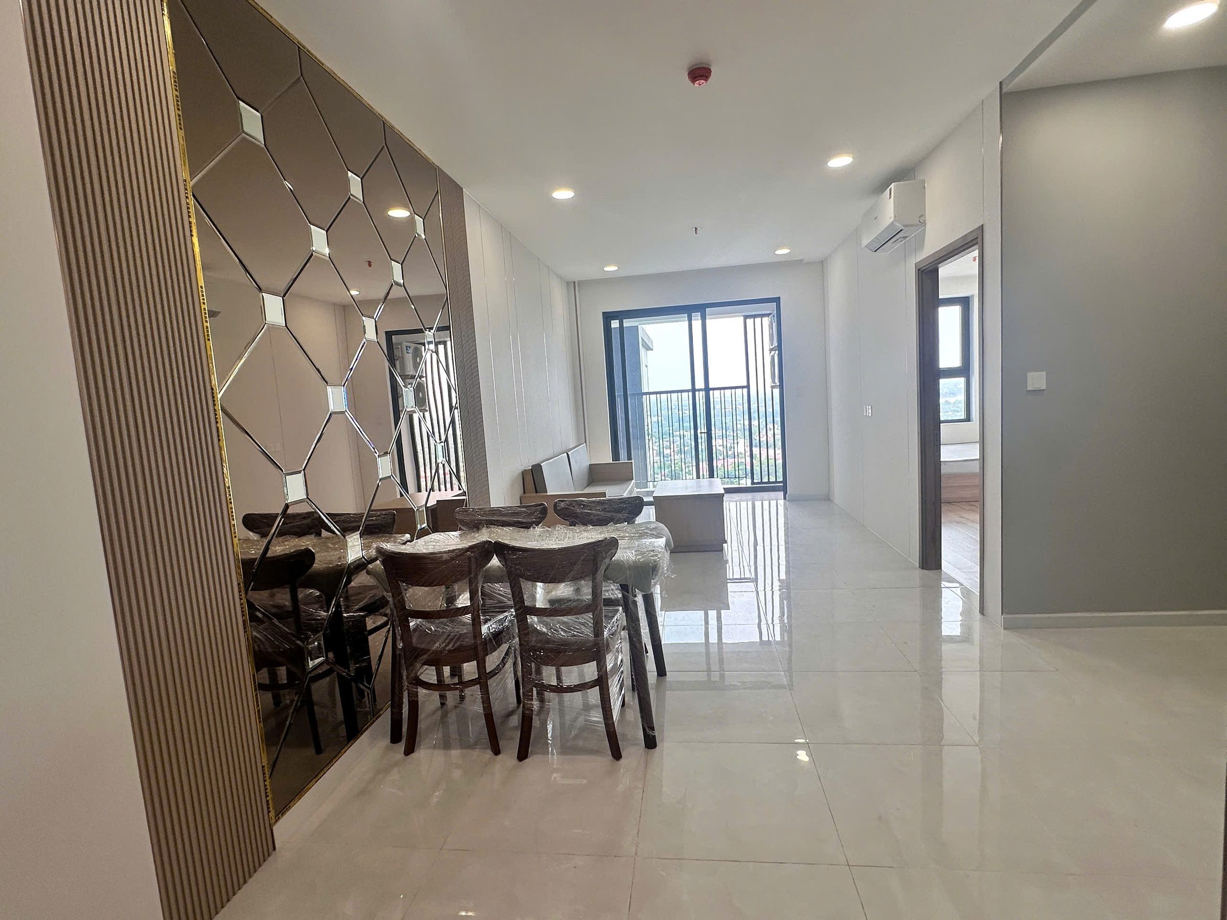 CHO THUÊ THE MAISON - 2PN 2WC MỚI 100% - VIEW CỰC ĐẸP - GIÁ 8TR