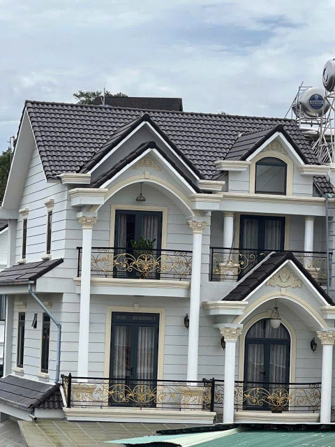 Dư nhà k ở lại k có người trông coi nên gd e cần bán nhanh căn biệt thự mini phường 9 Dalat