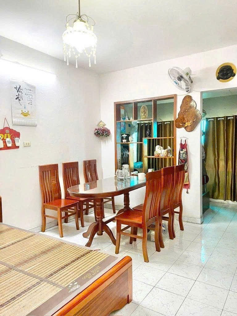 Cho Thuê Căn Hộ TT Tầng 5 Phan Chu Trinh - Hoàn Kiếm/ 30M² / Full Đồ/ Giá Thuê 6tr