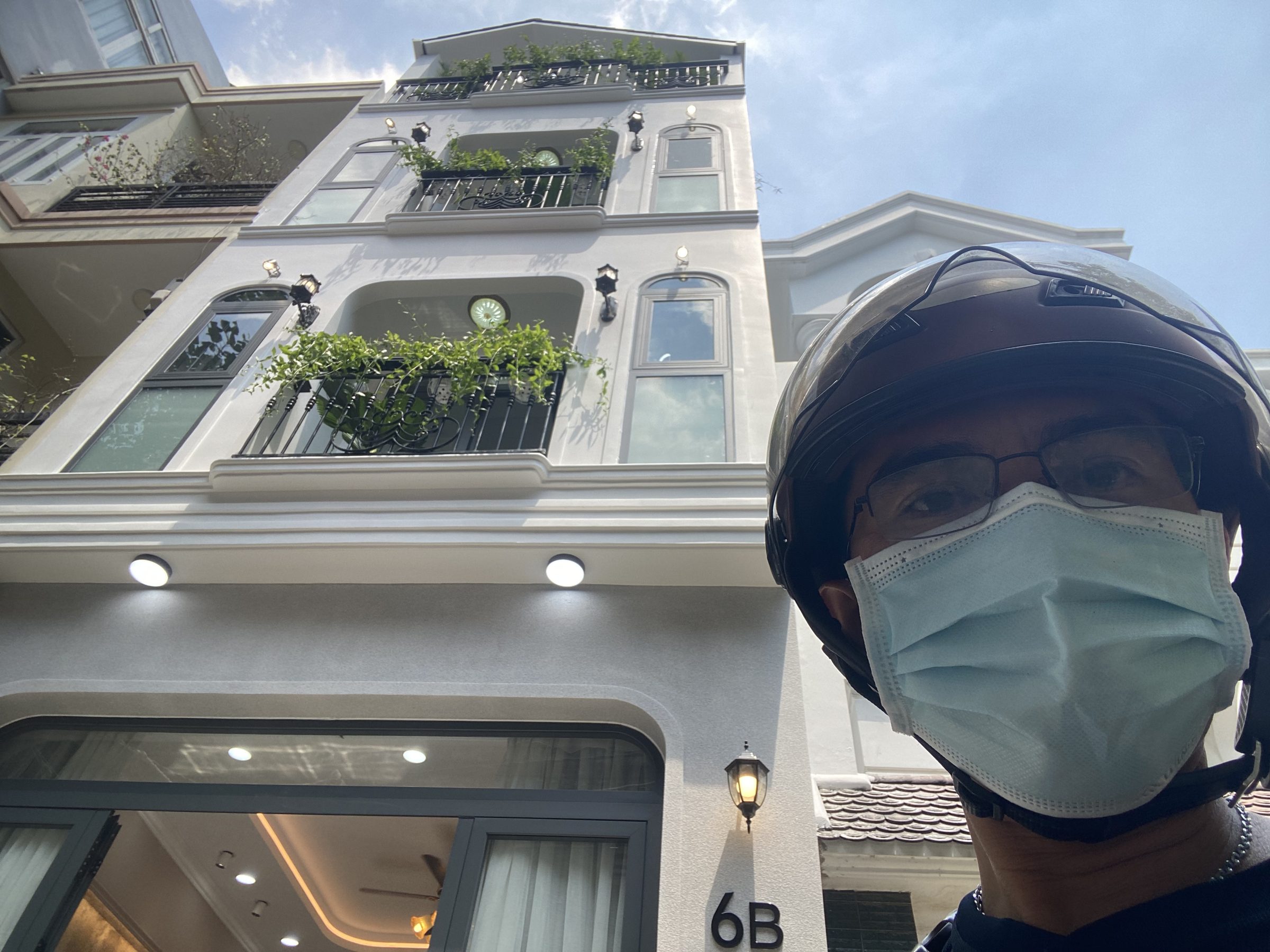 Khu Vip, Cư xá Phan Đăng Lưu- Bình Thạnh, 4 Tầng xây mới , hẻm xe hơi , không quy hoạch, khu dân cư hiện hữu