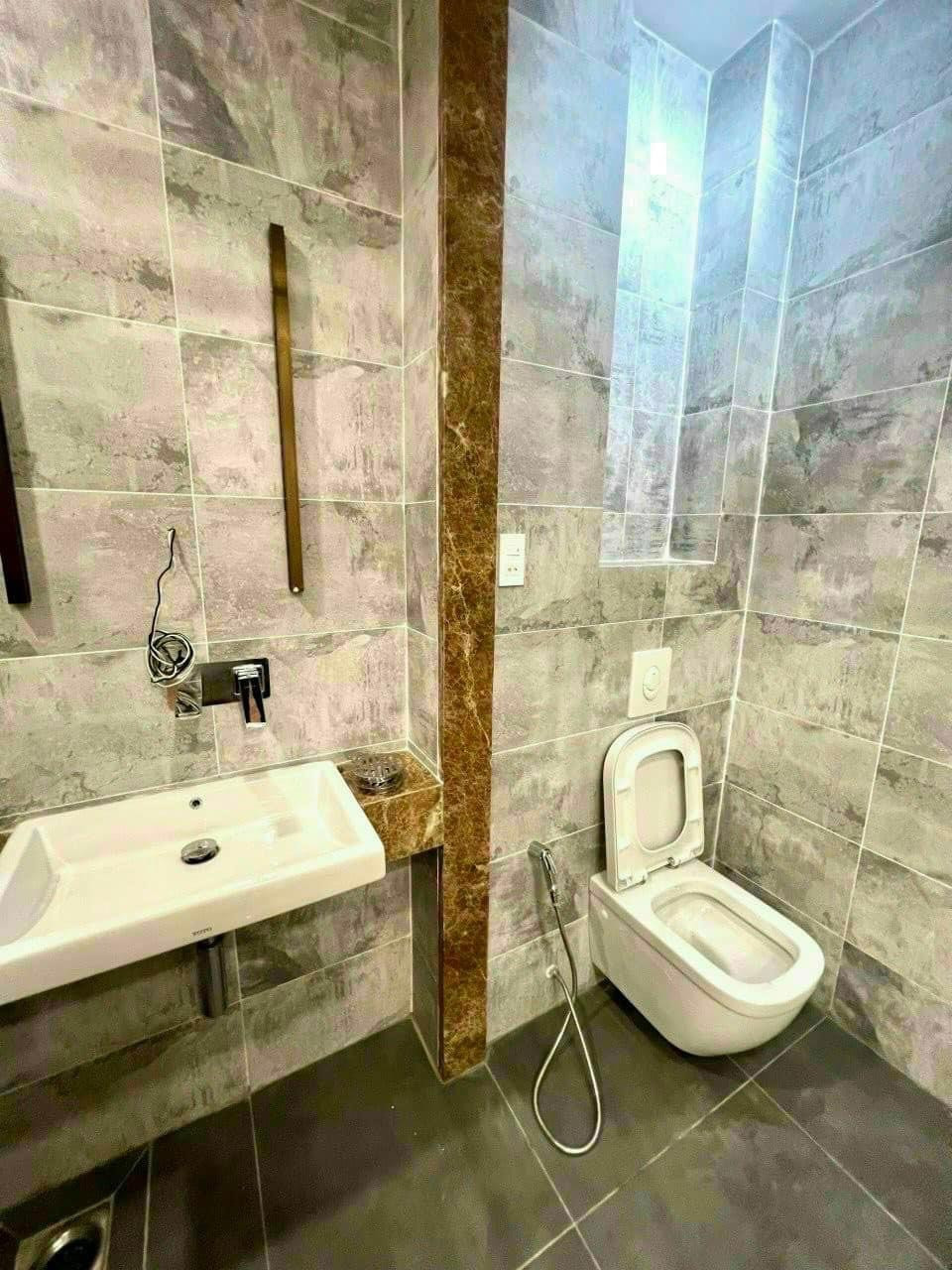 Bán nhà riêng 3PN, 3WC, 49,2m2 tại Phan Đăng Lưu, Phú Nhuận, sổ hồng riêng, dọn vào ở ngay.
