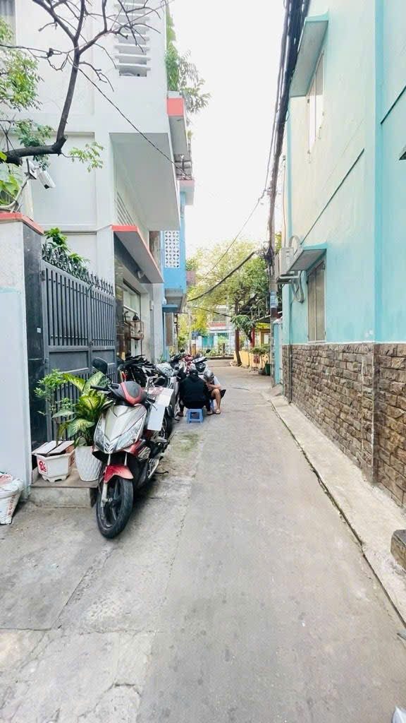 TÒA CHDV HOÀNG VĂN THỤ – 12 PHÒNG FULL – NGANG 8M HIẾM – DÒNG TIỀN ỔN ĐỊNH – CHỈ 16.8 TỶ