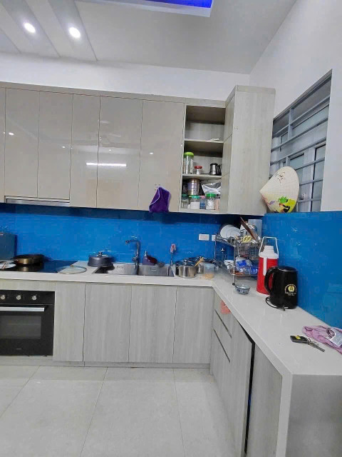 Cho thuê nhà ngõ 14 Phan Đình Giót, La Khê, Hà Đông, HN. DT 45m x 5 tầng, giá 15tr