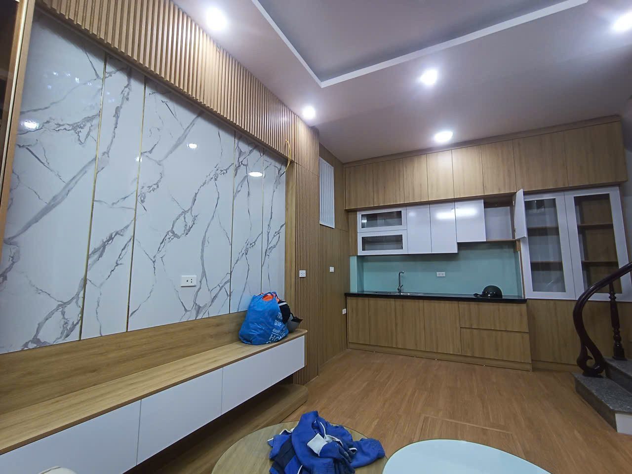 NHÀ 5T TRONG CĂN NGÕ RỘNG NHẤT PHỐ PHAN ĐÌNH GIÓT,  NHỈNH 7 TỶ