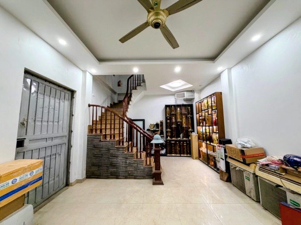 Bán nhà đẹp phân lô ô tô Phan Đình Giót! Lô góc, mặt tiền lớn – 33m2 x 6 tầng – Chỉ 13.2 tỷ