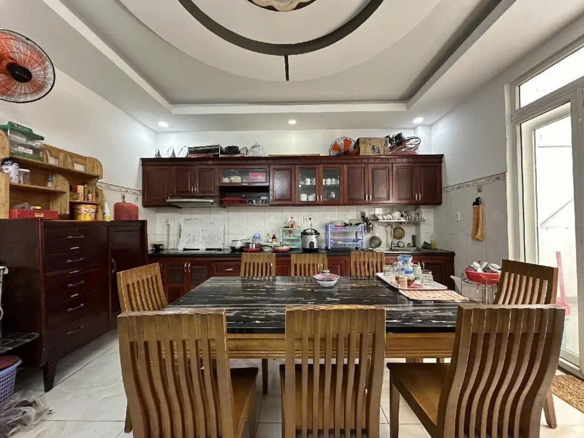 giảm sâu 1 tỉ, 4 tầng mới đẹp, HXH thông, lk Phan Đình Phùng