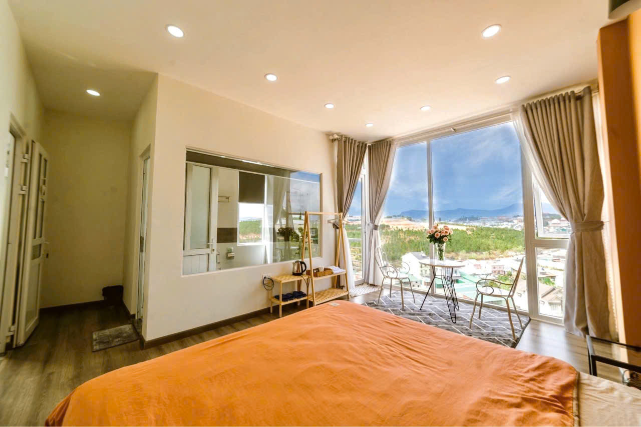 Bán nhà đang kinh doanh homestay view đẹp gần trung tâm Đà Lạt