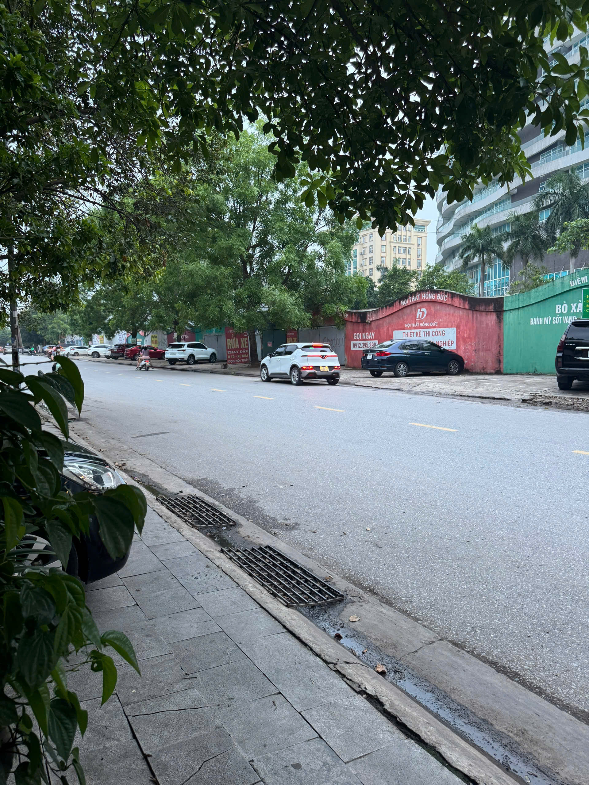 Cần bán nhanh nhà 3 tầng mặt đường Phan Đình Phùng, Phường Hạc Thành, Thanh Hoá 105m2, kinh doanh đỉnh