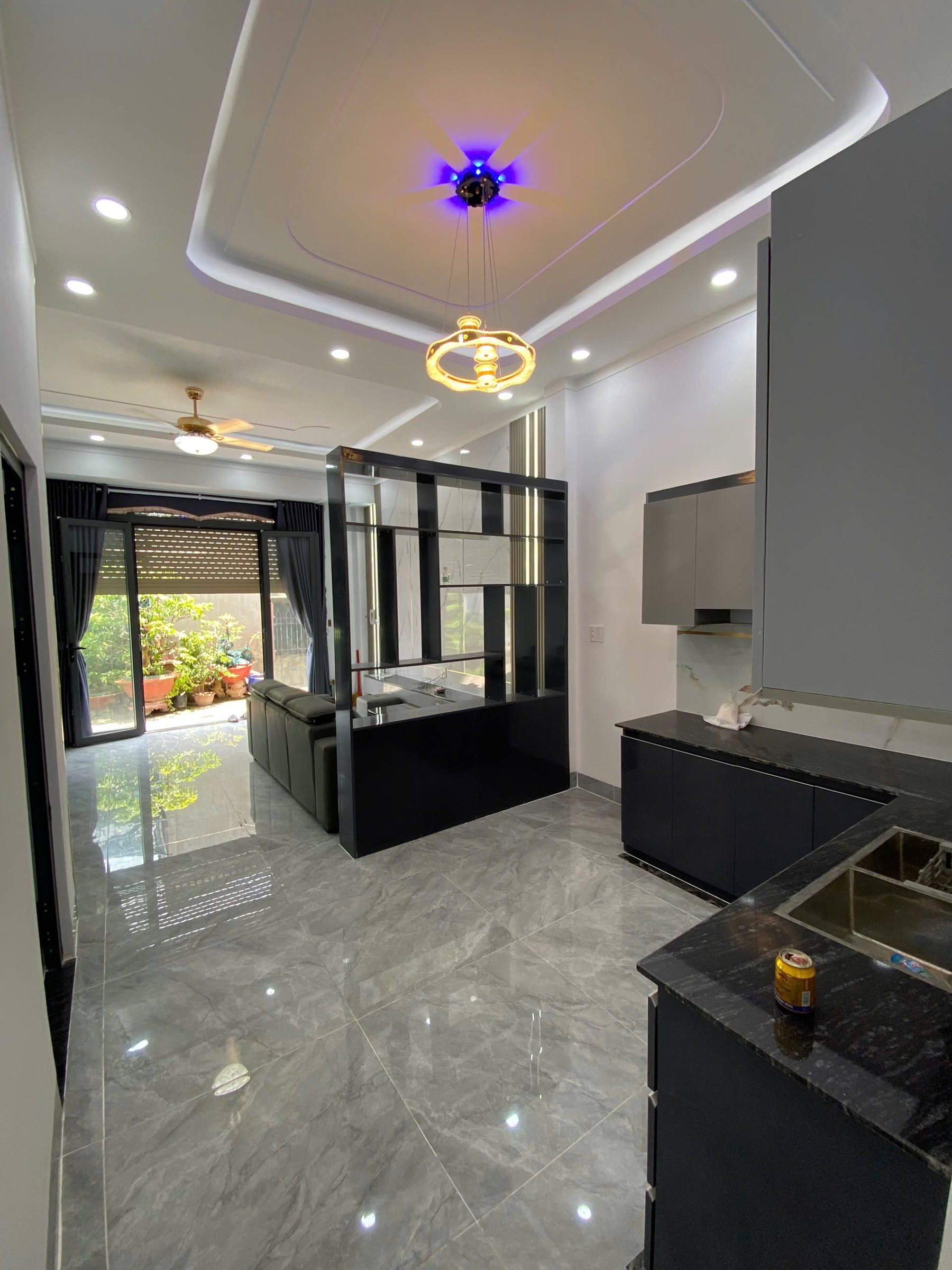 Nhà Giá tốt khu trung tâm – thích hợp an cư hoặc đầu tư.Thiết kế Hiện Đại. Thổ Cư. Hoàn Công