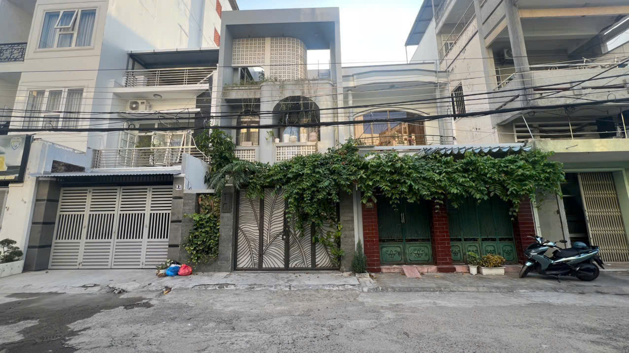 BÁN NHÀ MẶT TIỀN 3 TẦNG PHAN ĐÌNH PHÙNG, PHƯỜNG NHA TRANG (Vị trí đắc địa - Giá tốt)