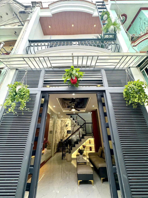 ⭐️ Nhà mới 2 tầng 32m2, Vuông – Phan Huy Ích QV