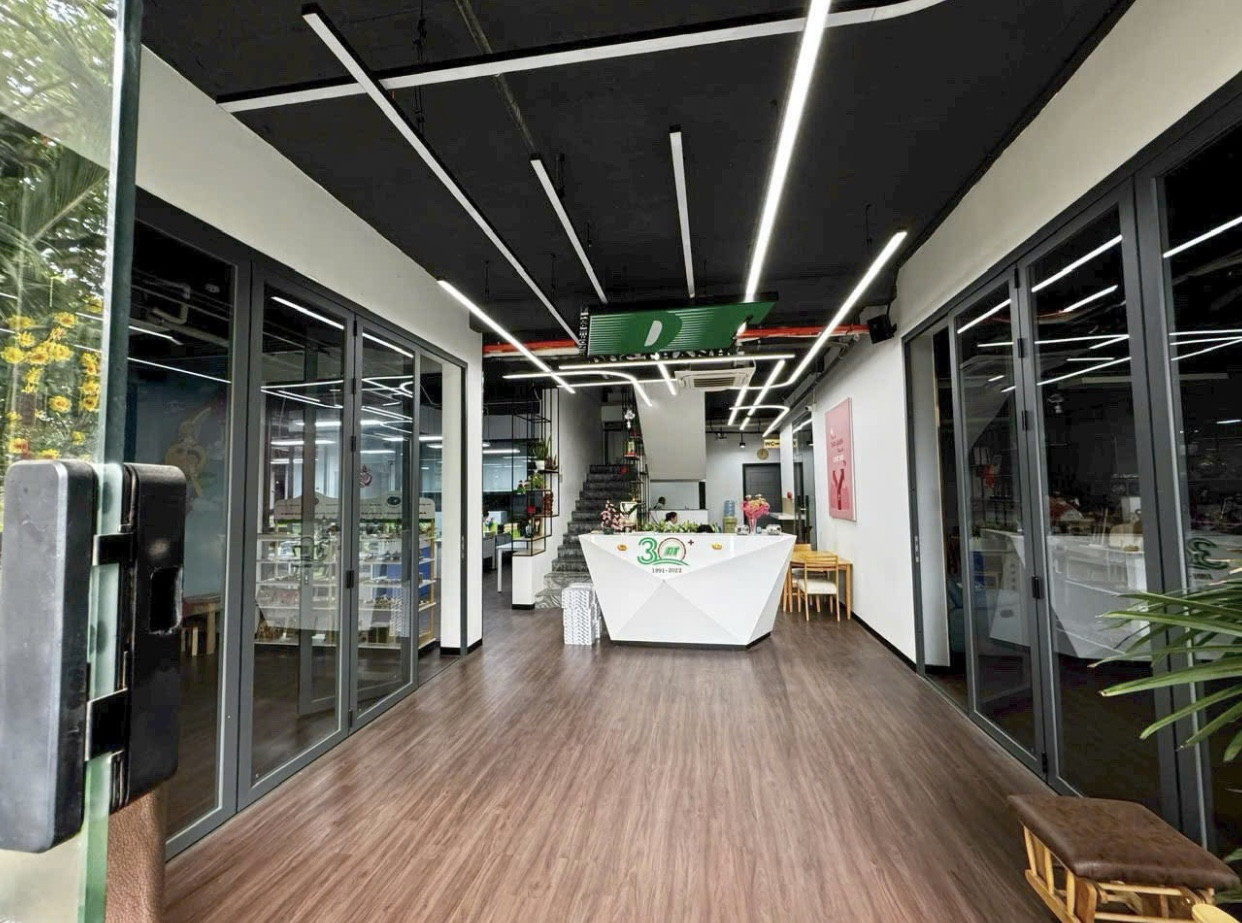 Cho thuê nhà văn phòng 3 tầng, sd hơn 1000m2 Phan Huy Ích Gò Vấp