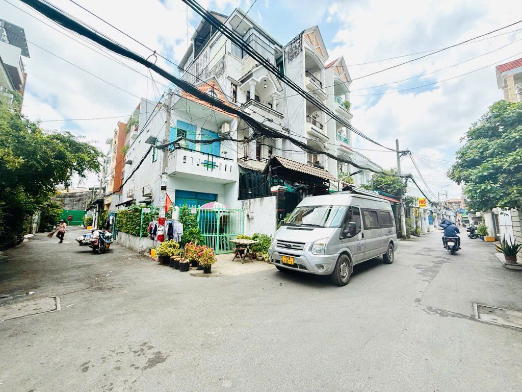 NHÀ PHAN HUY-GẦN EMART PHAN HUY ICH - GÒ VẤP-HXH TRÁNH-72M-4 TẦNG-6.Xx TỶ