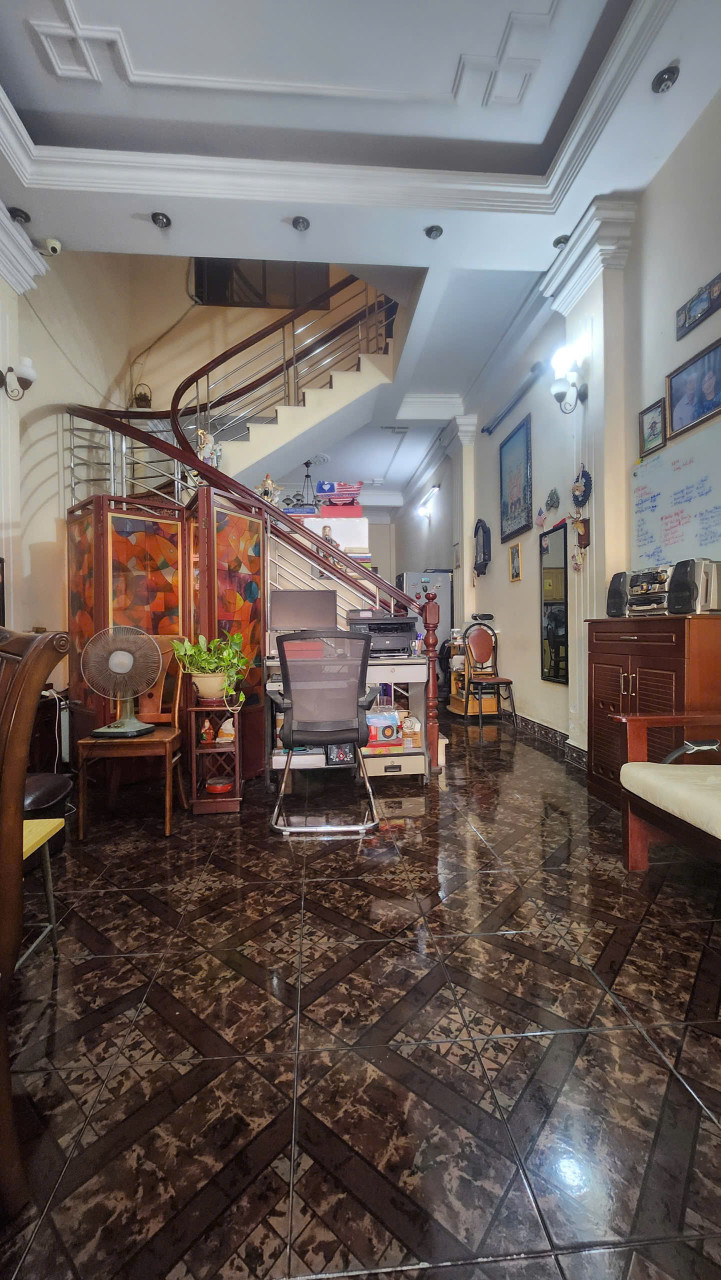 🏡 BÁN NHÀ 3 TẦNG KIÊN CỐ – HẺM XE HƠI 2 CHIỀU – GẦN EMART 2, PHAN HUY ÍCH, GÒ VẤP