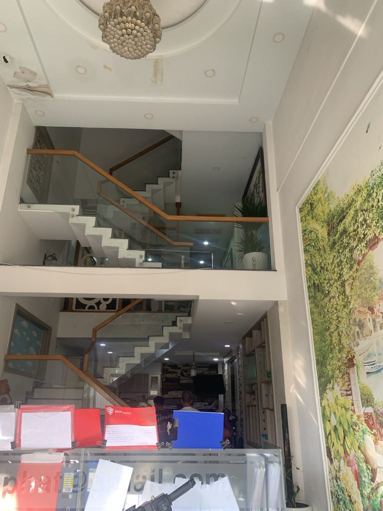 BÁN NHÀ 5 TẦNG, ÔTÔ TRONG NHÀ, SÁT TRƯỜNG CHINH, PHAN HUY ÍCH F15 TÂN BINH, 8 TỶ TÍ