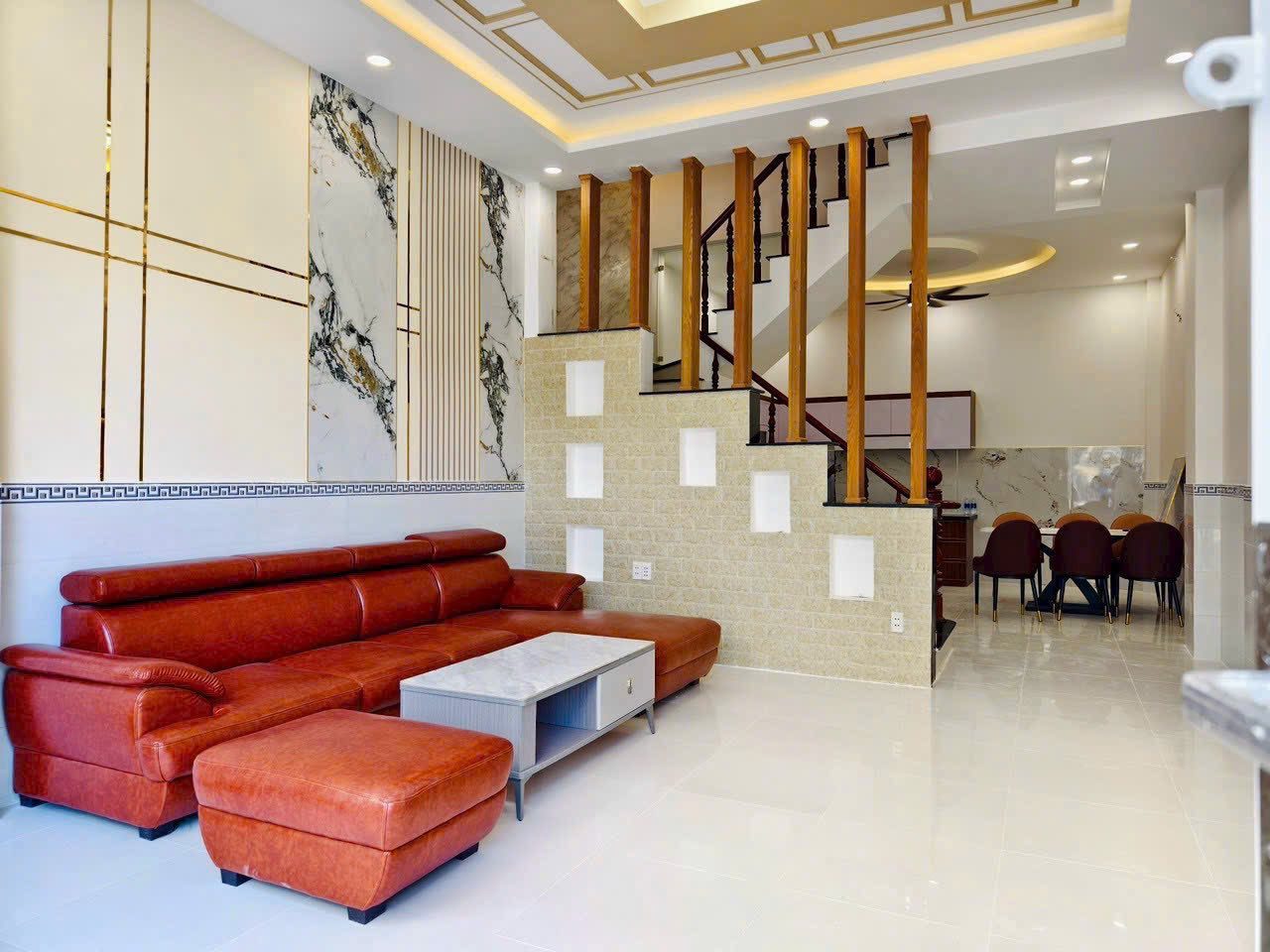 Nhà Đẹp 3 Tầng, Nội Thất Pull, Gần Sân Bay, Phạm Huy Ich, Sát Mặt Tiền, 5x11, Chỉ 6.x Tỷ.