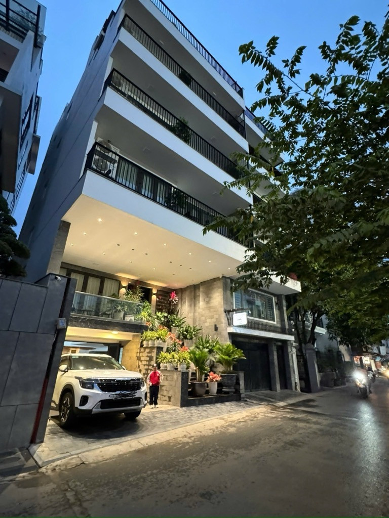 BÁN NHÀ PHAN KẾ BÍNH, BA ĐÌNH. 50M2 7 TẦNG GIẮ 16 TỶ- NGÕ Ô TÔ NHỎ - KINH DOANH - 3 MẶT THOÁNG