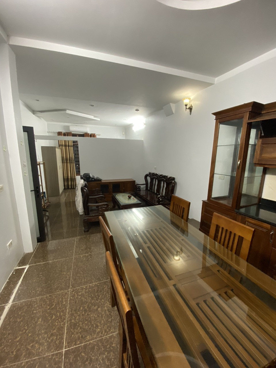 Cho thuê Căn hộ dịch vụ 1N1K Full đồ mới, 2 thoáng tại 116 Phan Kế Bính, Ba Đình. Chỉ 5tr