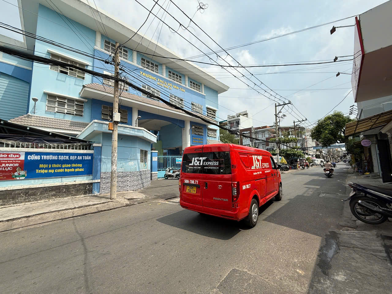 HẺM XE TẢI THÔNG – KHU VIP BÀU CÁT, P14 TÂN BÌNH – 4x20M (80M²), 3 TẦNG – GIẢM 700TR – CHỈ 11,9 TỶ