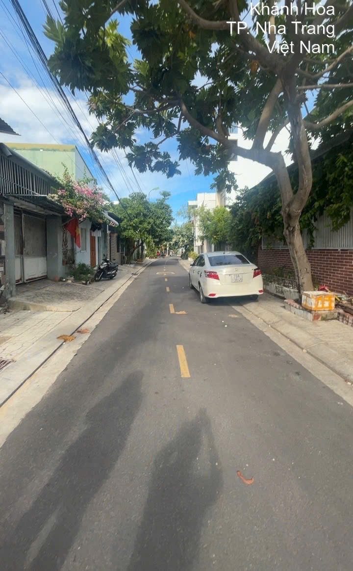 Bán đất 133.8m² có sẵn 82.5m² thổ cư ngang 5mm giảm nhanh 100tr còn 4 tỷ 7 tỷ tại Đường Phan Thị Niên Phường Bắc Nha Trang