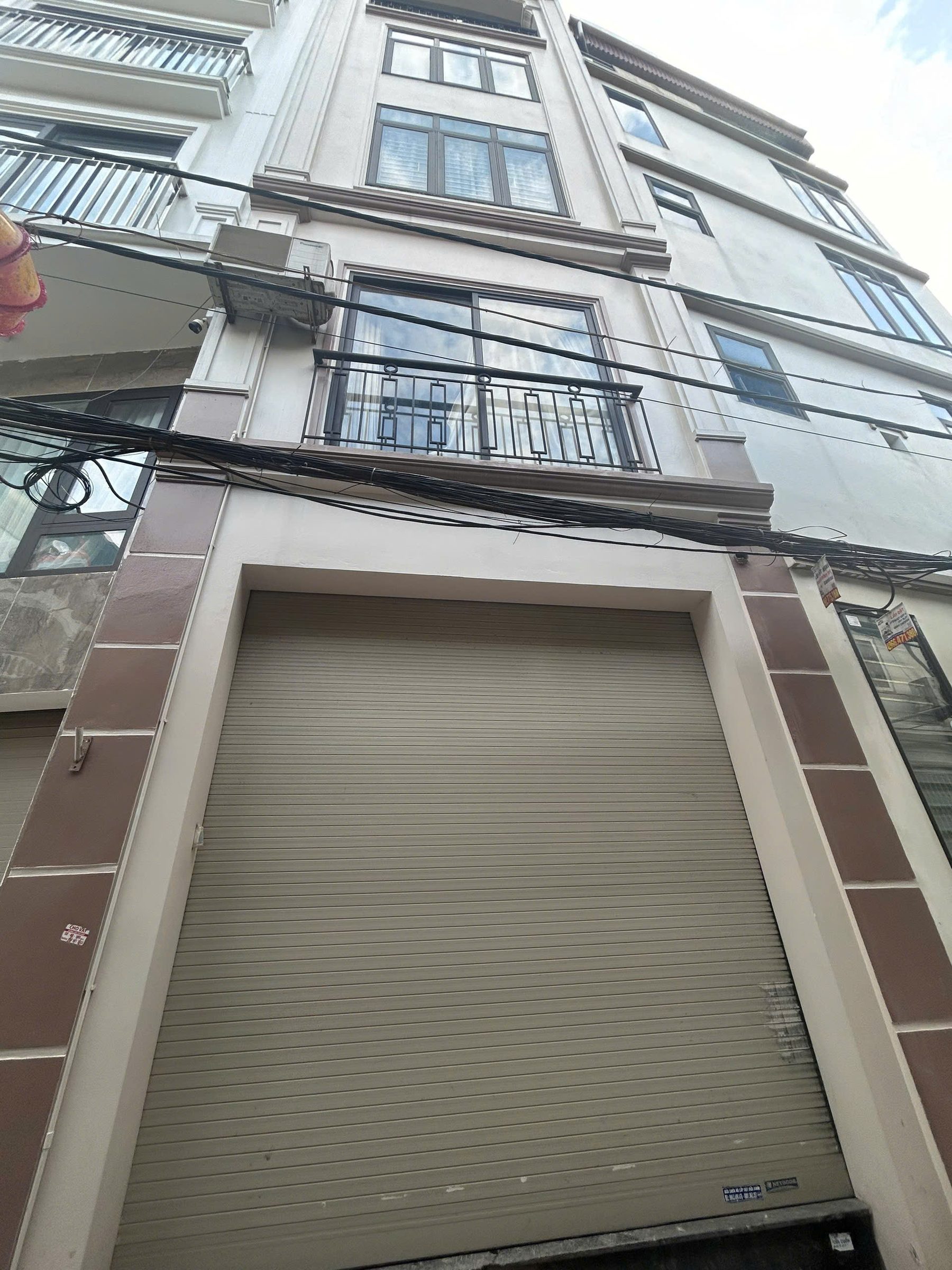 BÁN NHÀ MẶT NGÕ Ô TÔ ĐỖ CỬA. KINH DOANH. ĐƯỜNG TẢ THANH OAI. 40M2 - 5 TẦNG.