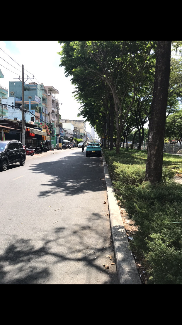 Bán nhà mặt phố quận 6 - View công viên thoáng mát sạch đẹp - 14 tỷ