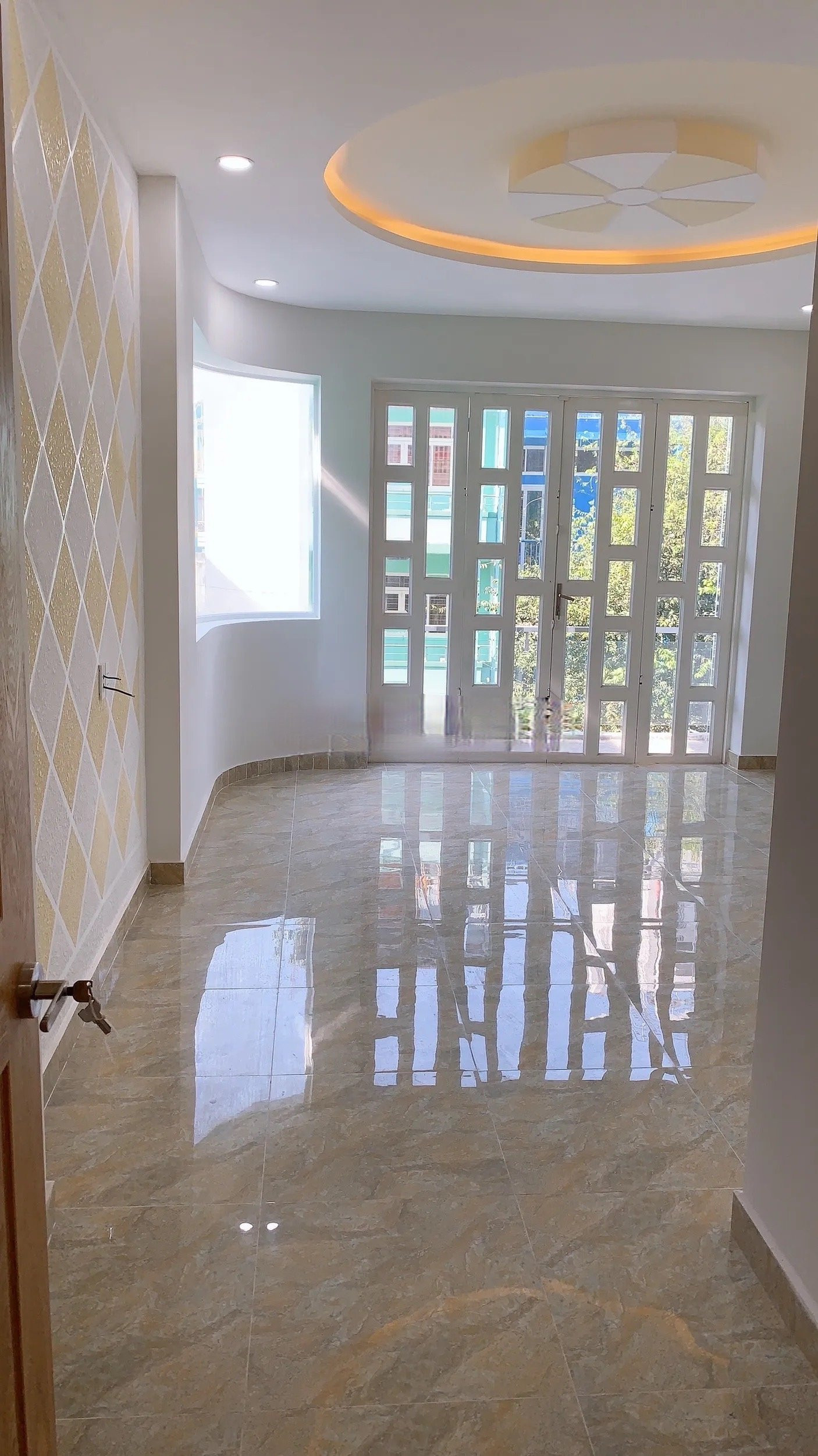 Bán nhà trước tết vào ở ngay Phan Văn Trị, Q5 trên 40m², giá chỉ 85tr/m2 3PN 3WC 4 tầng, an ninh.