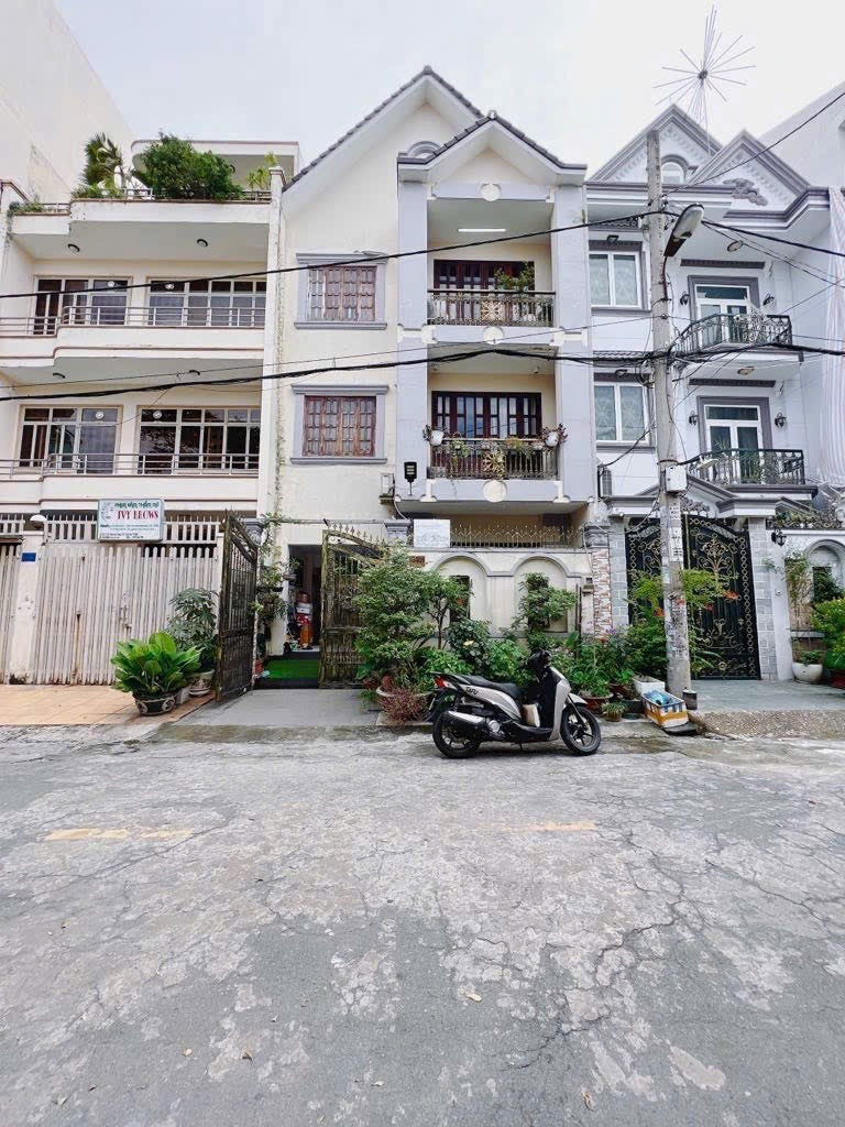 7❌15m, BÁN BIỆT THỰ 4 TẦNG, HẺM 12M, PHAN VĂN TRỊ, P7 GÒ VẤP, NHỈNH 17 TỶ